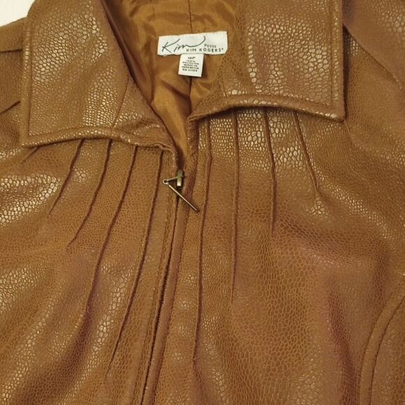 Kim Rogers cropped faux leather jacket - Picture 5 of 12